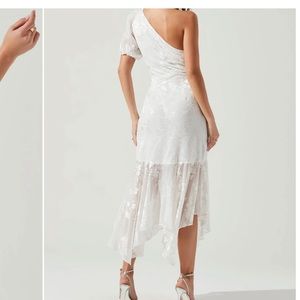 ASTR the label Santorini one shoulder floral midi dress